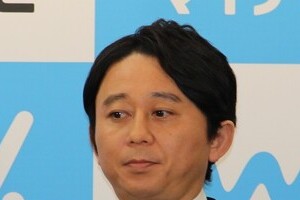 有吉弘行「AKBたかみなの口にイラっとくる」発言に批判殺到で謝罪、「二度と絡まない」