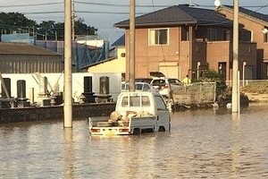 水没したハイブリッド車や電気自動車には触らないこと　高圧蓄電池の搭載で漏電、発火の恐れもある