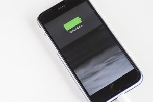 「寒さでiPhone死ぬ」　ネットに続々寄せられる「寒冷バッテリー切れ」の真相