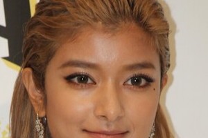 ローラ、インスタ殺到批判を「ブロック」　直後に謝罪「傷付いちゃって」