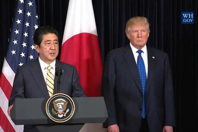 安倍首相とトランプ大統領の関係は…（写真はホワイトハウスのウェブサイトから）