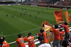 清水エスパルス選手が相手チームに「中指立てる」 「完全にアウト」「アカン」と批判殺到