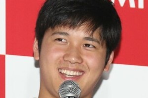 大谷翔平、「大リーグ決断」報道　「サイ・ヤング賞取れる」の評価も「二刀流」にはサヨナラの流れか