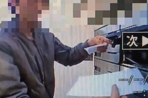 配達員が、ポストの中身を勝手に...　ドアホン映像に女性不安、会社側が「心よりお詫び」