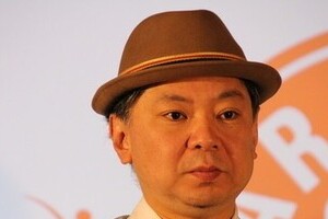 新型コロナ感染の黒沢かずこ、PCR検査は「粘って粘って、頼みこんで」　鈴木おさむらが明かす