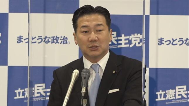 記者会見する立憲民主党の福山哲郎幹事長。須藤元気参院議員とは話し合いを行ったといい「今後のことについては、また話し合う機会があるかもしれない」などと話した（写真は立憲民主党の配信動画から）