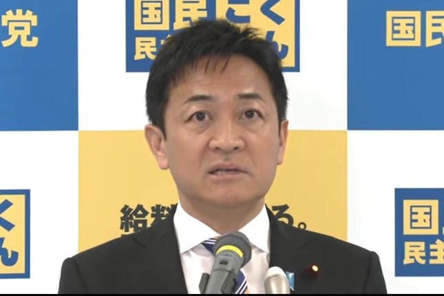 定例会見に臨む国民民主党の玉木雄一郎代表（写真は国民民主党の配信動画から）