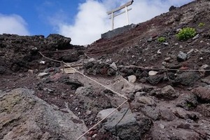 5歳児が富士山挑戦→体調崩し救助要請　「泣きながら登るの見たことも...」環境省が明かす親子登山の実情＆リスク