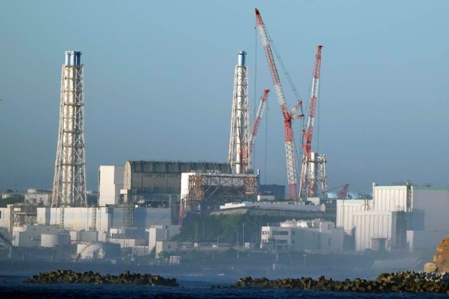東京電力福島第1原発の処理水の海洋放出をめぐる論調は割れている（写真：AP/アフロ）
