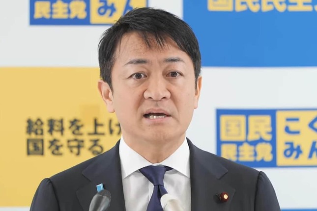 記者会見する国民民主党の玉木雄一郎代表（写真は国民民主党の配信動画から）