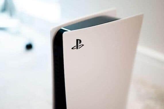 近年のヒット商品「PS5」