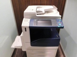 通信障害発生で分かった「固定電話とFAX」使えなくて困る人多数　会社でいまだに「現役」であり続けるわけ