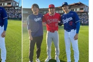 大谷翔平が古巣・エンゼルスとオープン戦　トラウトとの2ショットにファン感動、「トラウタニ」トレンド入り