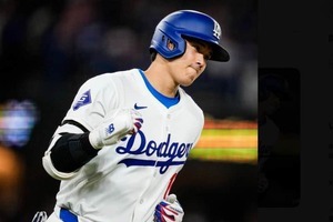 「通訳さんの日本語うまい！」大谷翔平、待望のドジャース1号本塁打！　試合後インタビューは「新通訳」ウィル・アイアトン氏も活躍