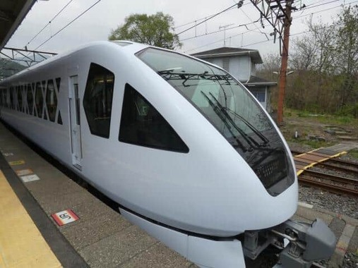 東武N100系電車　スペーシアX