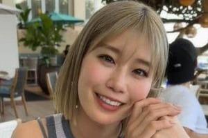 「憧れの川奈で」稲村亜美、太ももあらわにゴルフでも「神スイング」　「可愛くてナイスショット」