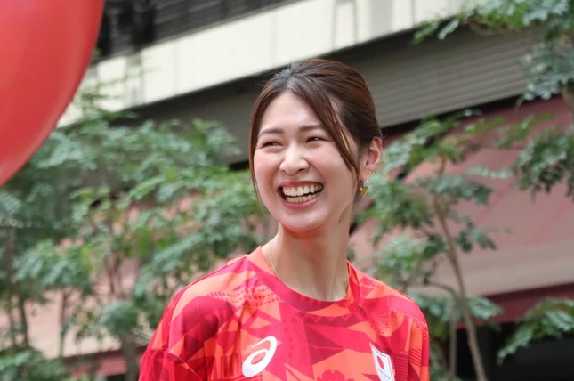 パリ五輪の日本応援イベントで笑顔を見せる木村沙織さん