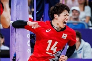 石川祐希、イタリア戦で32得点　パリ五輪での獲得点数1位、惜敗も世界から「よくやった！」の声【男子バレー】