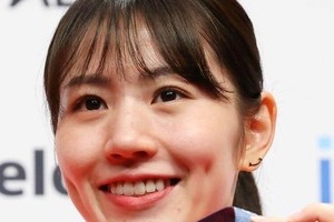 バドミントン志田千陽、中国代表と密着2ショ「付き合わせた（笑）」 「コート外ではとっても仲良し」五輪の思い出