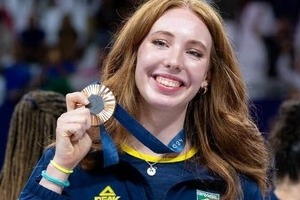 パリ五輪・銅メダリストが手荷物検査ゲートを通過すると...　まさかの事態に「素晴らしい」「最高だよ」