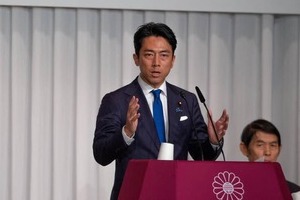 「解雇自由化」批判噴出で「防戦モード」　小泉進次郎氏の「解雇規制緩和」論、真意はどこに