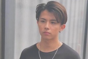 西城秀樹さんのイケメン21歳長男、夜の街をコートで　「横顔が秀樹さんに似てる」「色気がでてきてステキ」