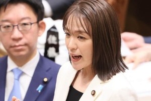 今井絵理子議員「国会ポーズ写真」が大炎上...衆院選公示から丸3日、それでも「沈黙状態」続く