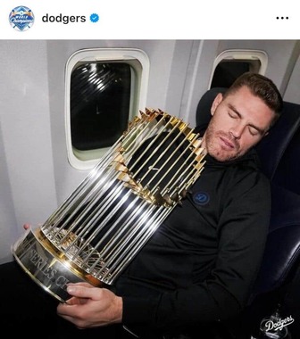 ロサンゼルス・ドジャースのインスタグラム（＠dodgers）より