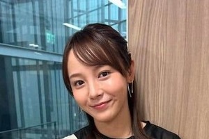 森千晴アナ、美脚すらりミニスカゴルフ姿に「超かわいい」　人生初の「豪雨ゴルフ」でウェアに雨粒