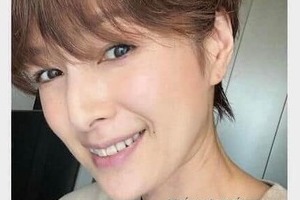 吉瀬美智子「素敵な衣装を脱ぎ、普段の私」　太ももあらわ私服姿「普段がオシャレすぎます」