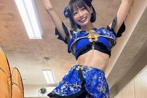 15㎝ヒールで話題「デカ女」米倉みゆ、浴衣も大好評　「メチャクチャ可愛い」「綺麗ですね」