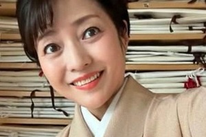 三田寛子、夫・中村芝翫の母と「珍しく着物姿でない」姿でハグ　「甘えてるお顔がとても可愛い」