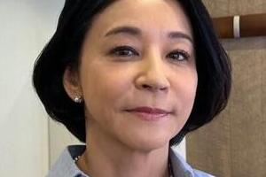 高嶋ちさ子、エルメス鞄の中身「豪快」ぶりにネット仰天　「ピコタンからコーヒー？！」