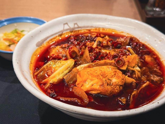 松屋の「水煮牛肉 ～四川風牛肉唐辛子煮込み～」、写真提供：Xユーザー・るぅく（＠rook_flyer）さん