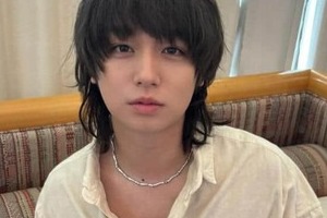 伊野尾慧34歳、女性への「激変」ショットにネット驚愕「どう見ても可憐な乙女」「可愛すぎて声出た」