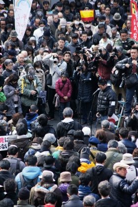 東日本大震災から1年　国内外で反原発デモ