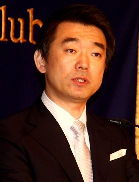 橋下氏は開票開始後の会見でも報道陣への恨み節を口にした（2013年5月撮影）