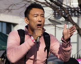 山本氏の共同代表就任も世間の目は冷たい...（13年12月撮影）