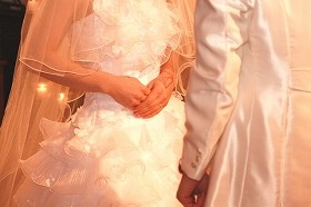 結婚式ナシ婚カップルのほうが離婚率高い 神田うの発言に 関係あると思う という意見も J Cast ニュース 全文表示