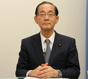 J-CASTのネット番組「テラポリ」に出演した原田議員。尖閣問題解決による日中関係の正常化は、両国のみならず国際社会全体に必要なことだと力説した