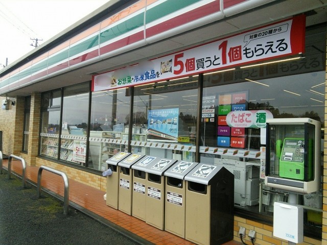 コンビニ、飽和状態じゃなかった？　住宅街で出店緩和に賛否の声が