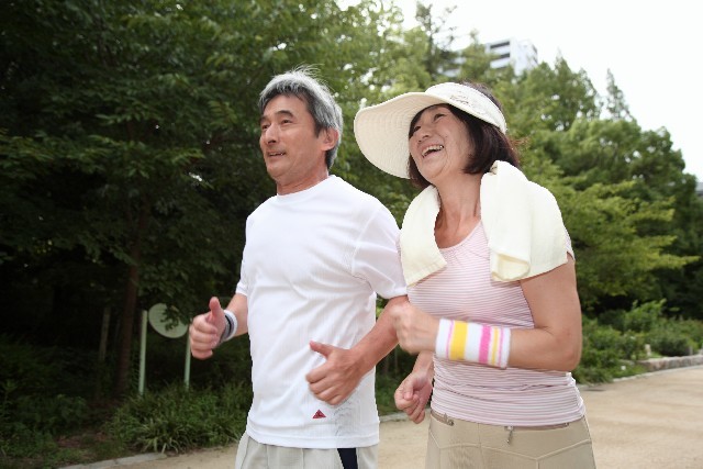 「高齢者は75歳から」学会が提言　今どきの「元気シニア」条件チェック