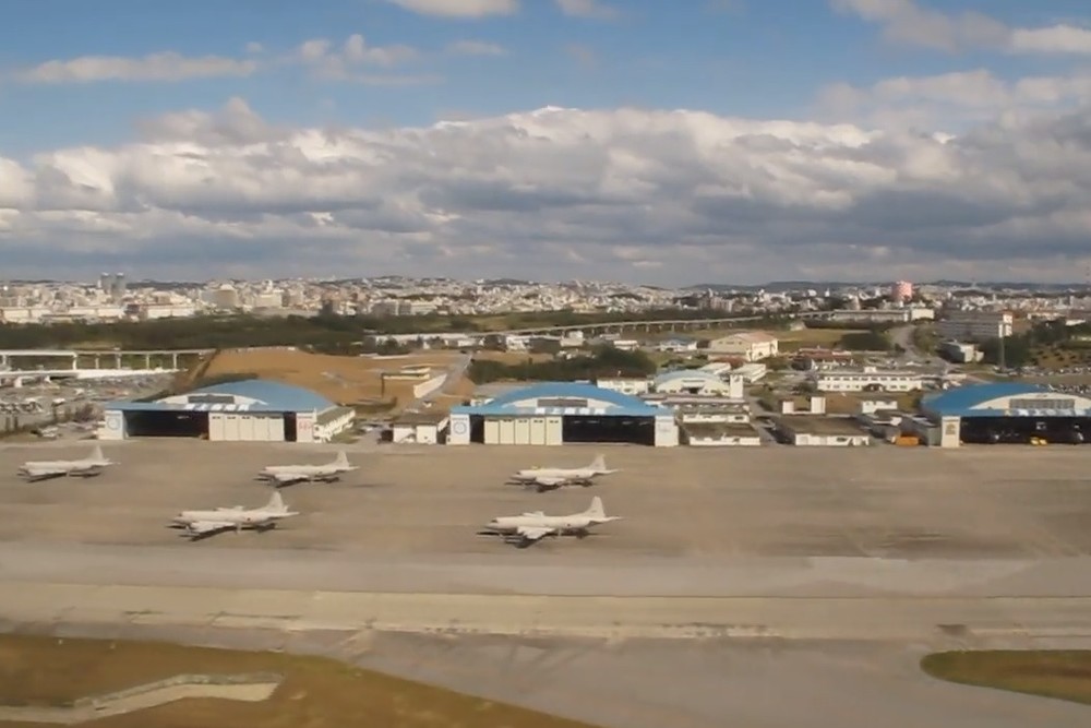 那覇空港は民間機以外に海自なども拠点として使用している