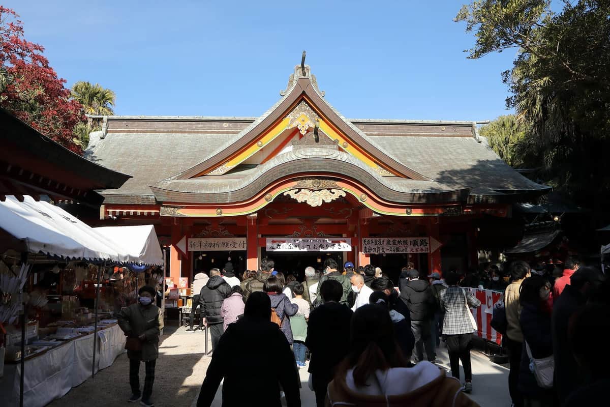 青島神社には多くの人が初詣に訪れた