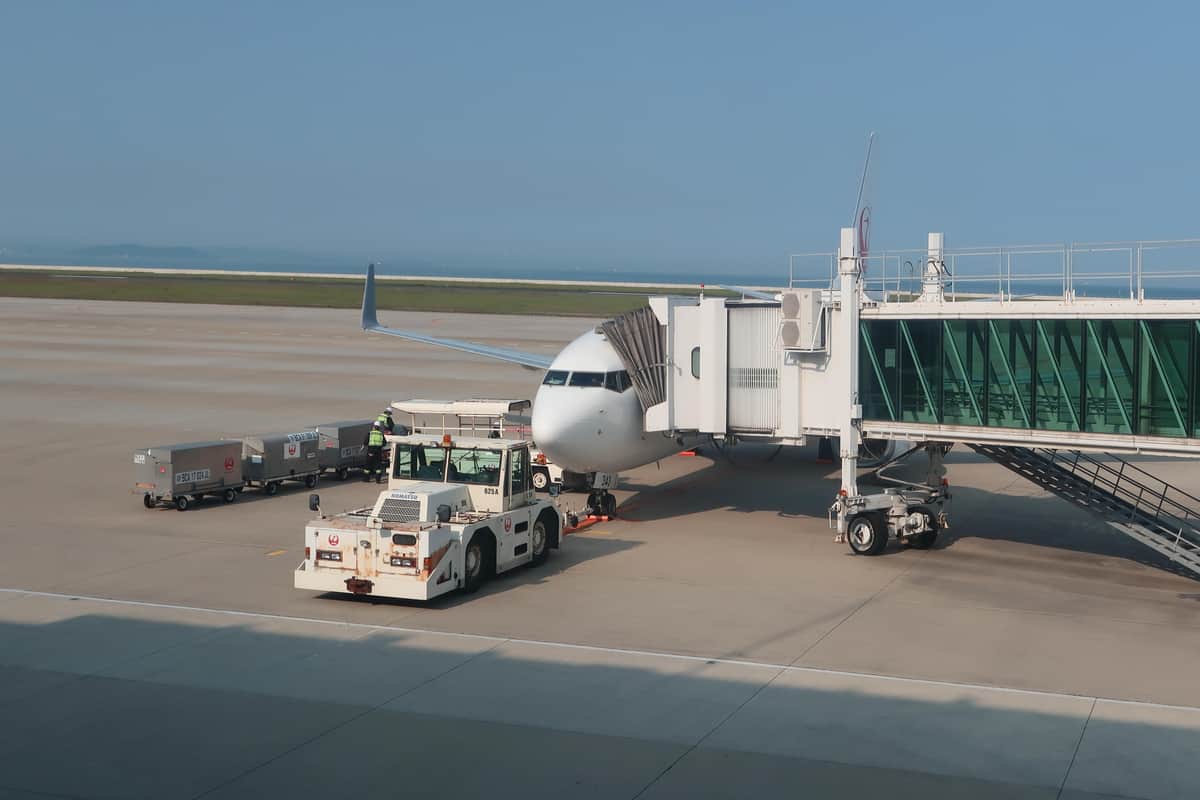 普段は北九州航空には日本航空（JAL）のボーイング737-800型機が乗り入れている。ダイバートで大型機エアバスA350型機が着陸するのは初めてだ