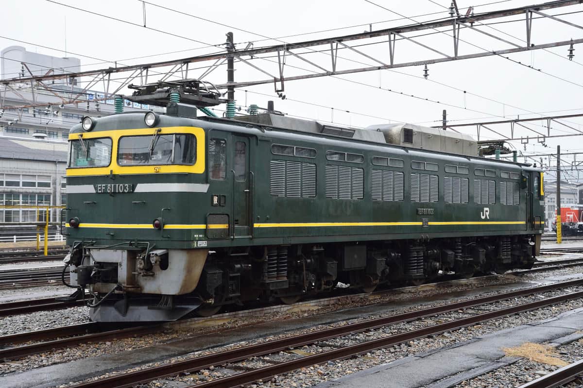 展示されているEF81形の電気機関車（写真は、京都鉄道博物館提供）