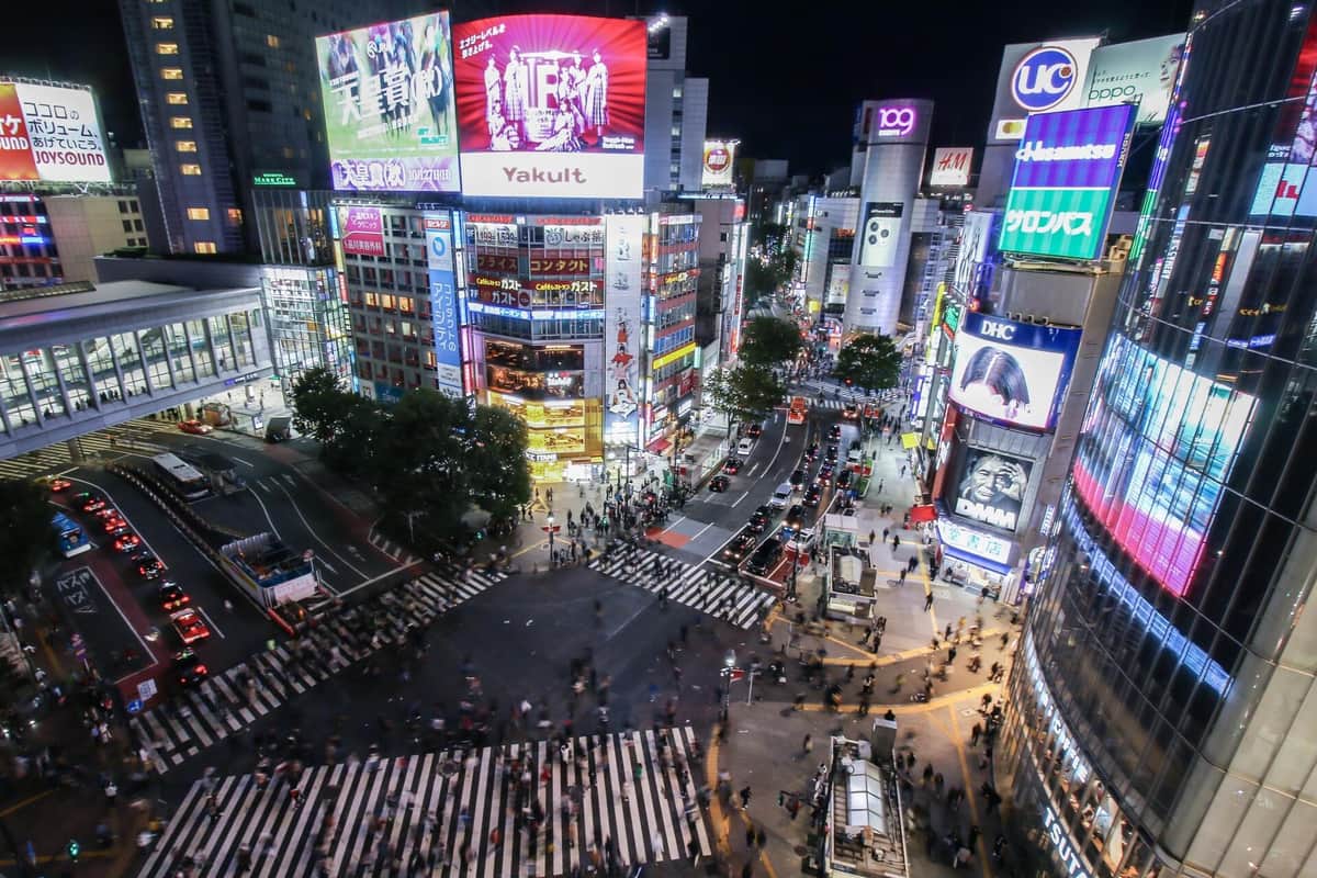 渋谷区「ハロウィーン」迷惑行為を規制　センター街、駅近商店は売り上げ増を期待できるか
