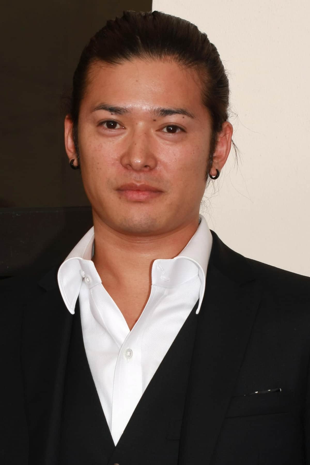 高岡蒼佑「印象操作の良い例」　ドラマ出演批判記事にチクリ...「ゴミが一斉にゴタゴタ言う様は、まるでゴキブリホイホイ」