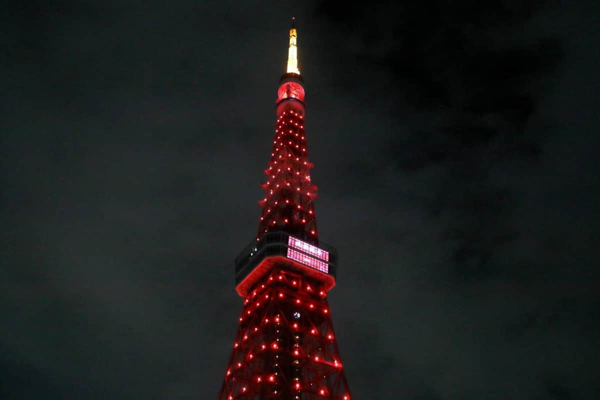 岸田首相、中国へ「日本からのお祝いのメッセージ」　東京タワー「旧正月ライトアップ」で祝辞