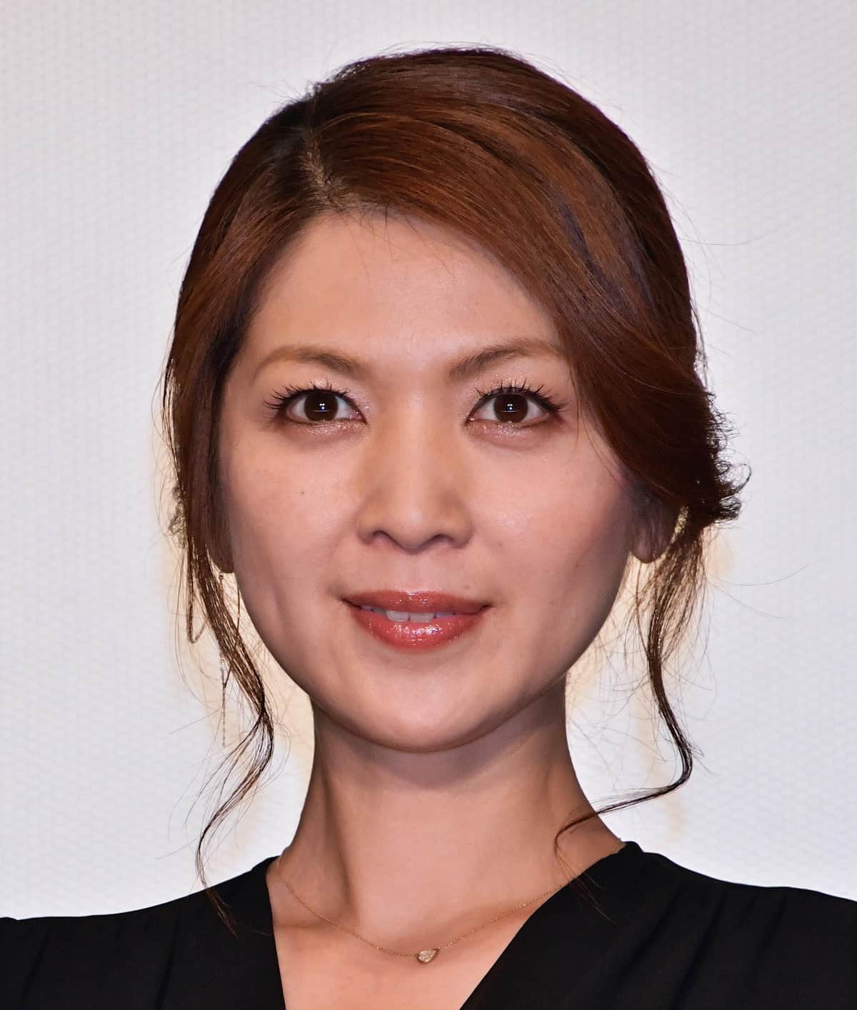 飯島直子「眠いのに寝られない」「しんどかった」...更年期障害に悩まされた過去語る　「めっちゃ分かる」共感の声も